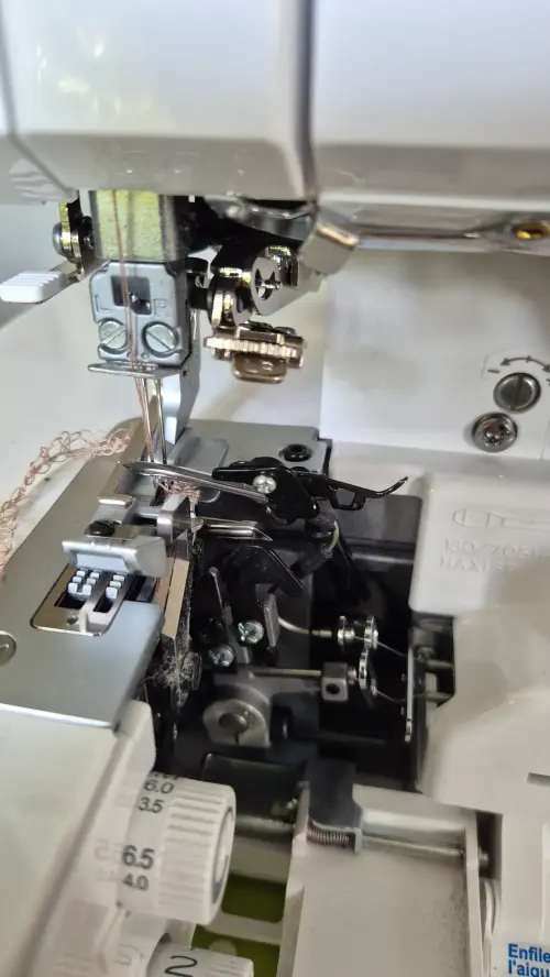 Bild 3 von Angebot 'Babylock Victory Overlock-Näh'