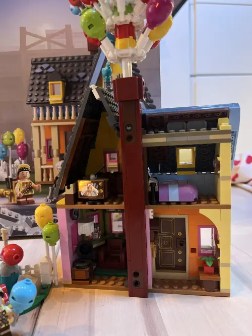 Image 3 de offre 'Set LEGO Maison de Là-haut 43'