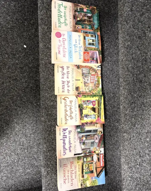 Immagine 1 da offerta 'Libri Titoli vari di Manuela...'