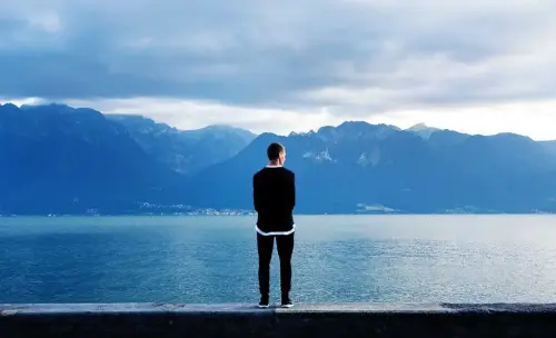 Immagine 4 da offerta 'Figura da collezione rara...'