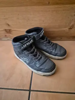 Bild von Angebot 'Hoher Kinder-Sneaker'