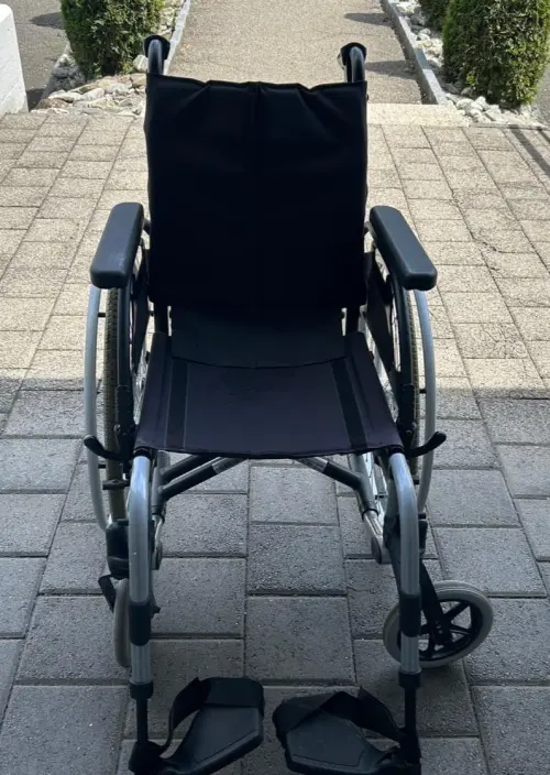 Image 3 de offre 'Fauteuil roulant BREEZY...'