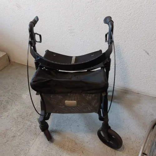 Bild 1 von Angebot 'Rollator'