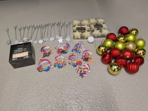 Immagine 3 da offerta 'Grande lotto di decorazioni...'