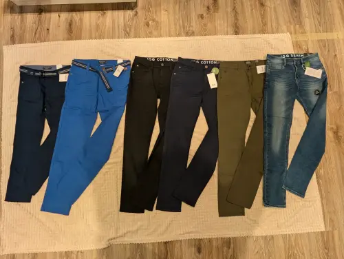 Bild 1 von Angebot 'Neue Hosen von C&A Grösse 140'