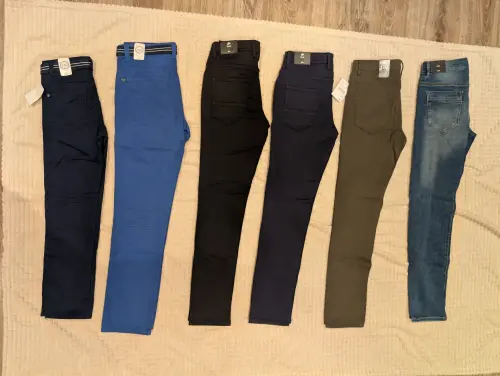 Bild 2 von Angebot 'Neue Hosen von C&A Grösse 140'