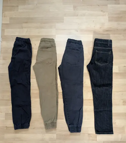 Bild 2 von Angebot 'Hosen für Jungs'