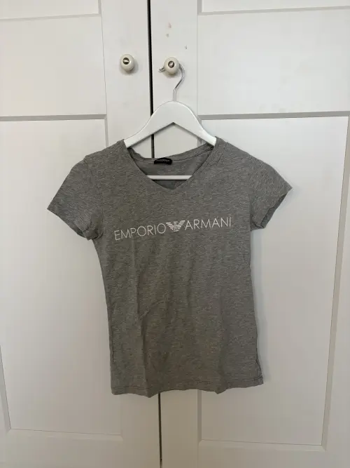 Bild 1 von Angebot 'Tshirt'